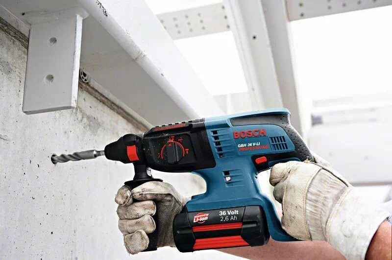 TALADRO ROTAMARTILLO RECARGABLE 36 VOLT REF. GBH 36V LI