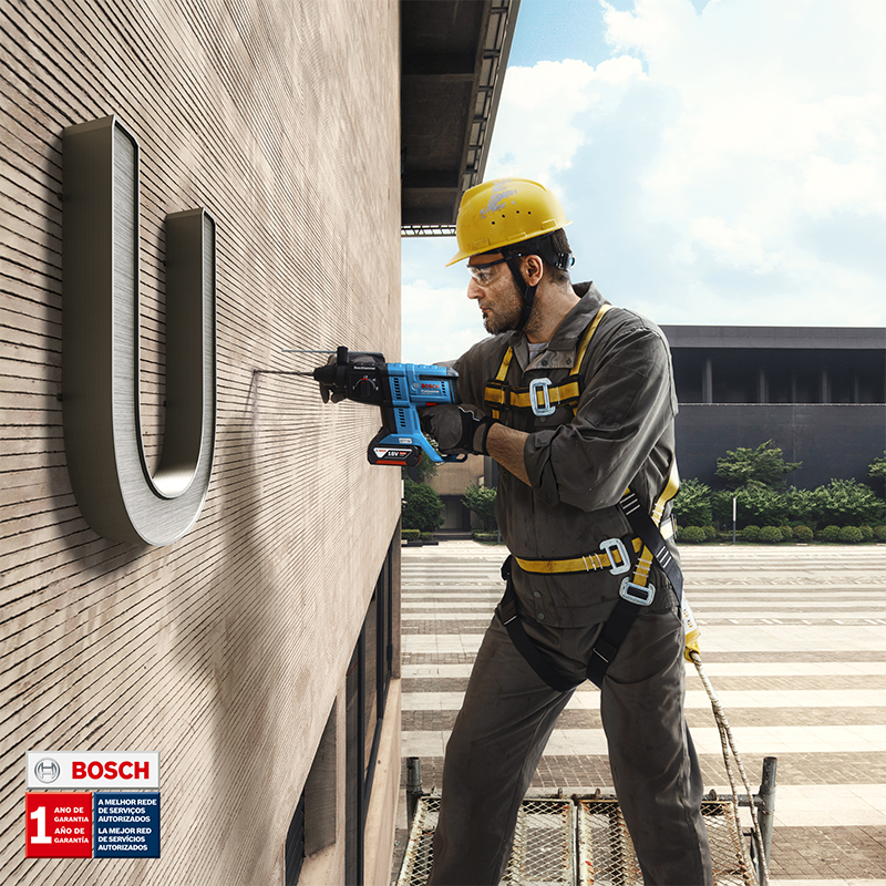 TALADRO ROTOMARTILLO RECARGABLE 18 VOLT REF. GBH 180-LI